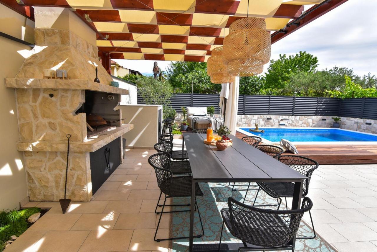 Villa Teuta Zadarvillas Exterior foto
