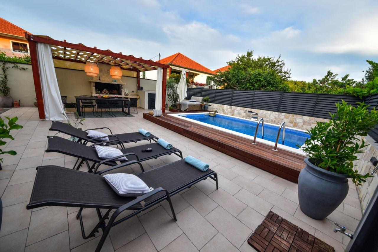 Villa Teuta Zadarvillas Exterior foto